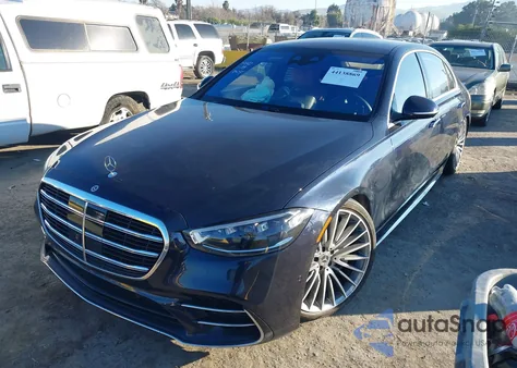 2023 Mercedes-Benz S 500 4Matic z USA, uszkodzony, nr VIN W1K6G6DB6PA197674